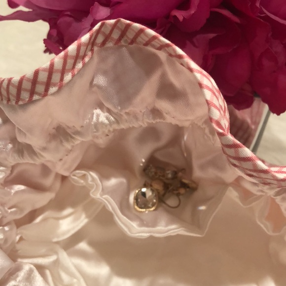 Bags and Baggage Lady Anne Collection jewelry storage and travel bag - Picture 7 of 16